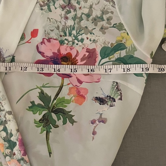 Ted Baker Floral Lavender Short Romper Wrap Detail Size 3 (US 8) - Picture 11 of 16